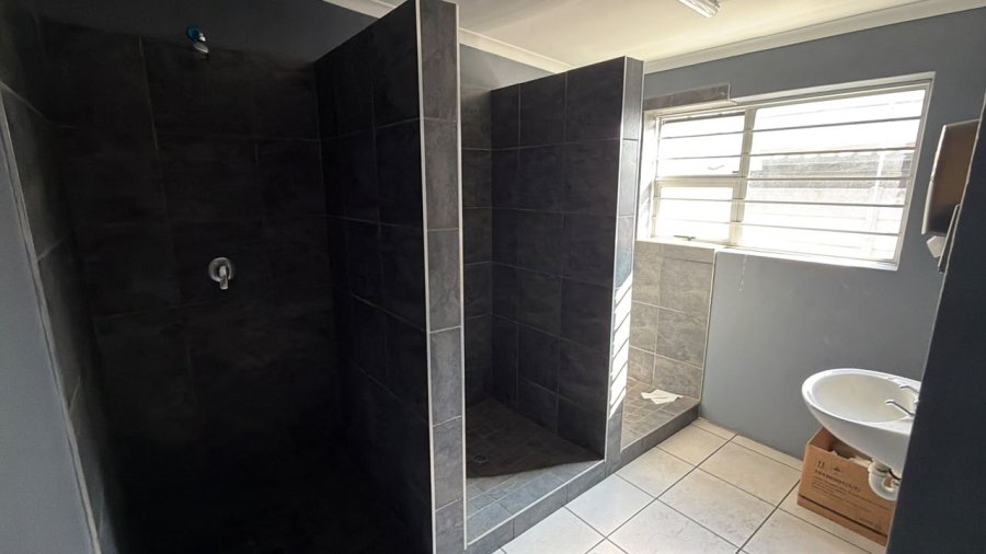 To Let Commercial Property for Rent in Brackenfell Industrial Western Cape